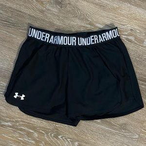 Under Armour Women’s heatgear shorts. Size xs